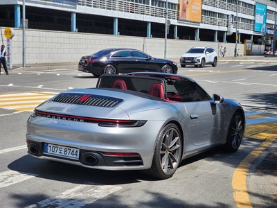 PORSCHE 911 - 7