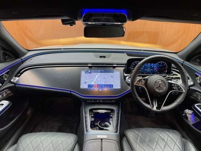 MERCEDES-BENZ E-CLASS - 4