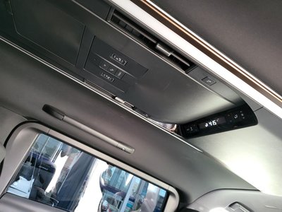 2023 Toyota ALPHARD — миниатюра 19