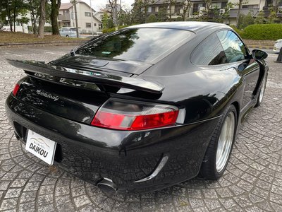 PORSCHE 911 - 6