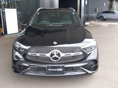 2025 Mercedes-BENZ GLC photo 3