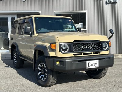TOYOTA LAND CRUISER 70 - 10