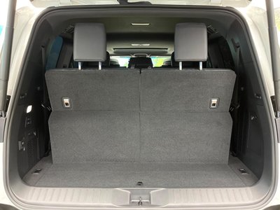 2023 Toyota LAND CRUISER 300 — миниатюра 44
