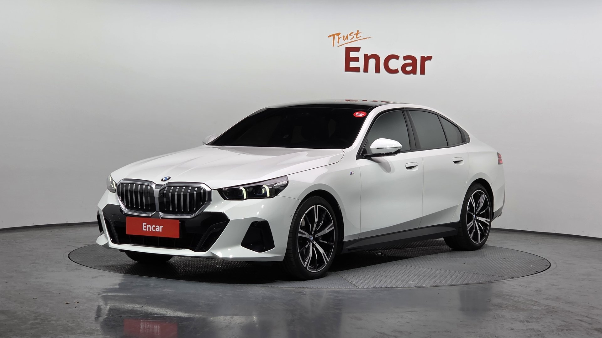 BMW 5 SERIES - View 1