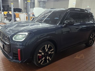 MINI COUNTRYMAN - 1