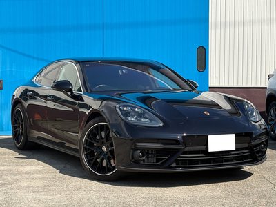 PORSCHE PANAMERA - 1