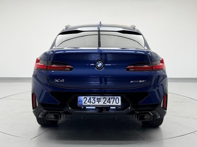 2025 BMW X4 photo 3