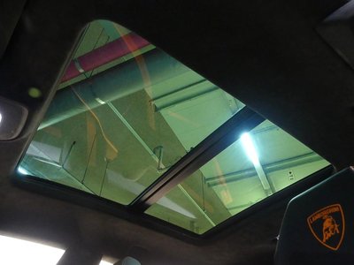 2024 Lamborghini URUS thumbnail 19