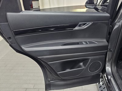 2022 Genesis GV80 thumbnail 16