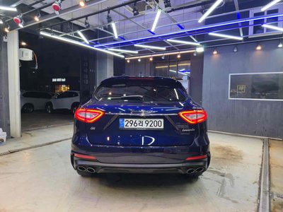 MASERATI LEVANTE - 3