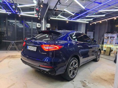 MASERATI LEVANTE - 4