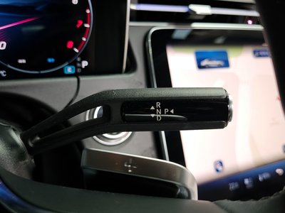 MERCEDES-BENZ E-CLASS - 9