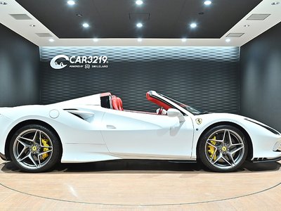 FERRARI F8 SPIDER - 10