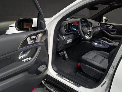 MERCEDES-BENZ GLS - 10