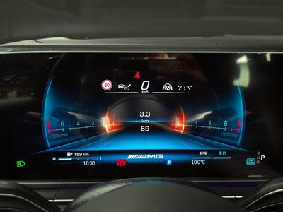 MERCEDES-BENZ GLS - 8