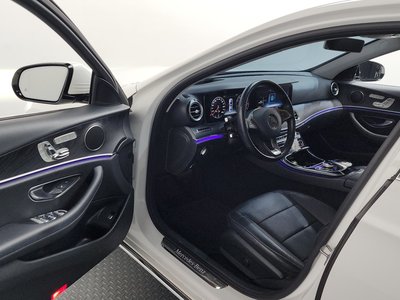 MERCEDES-BENZ E-CLASS - 10