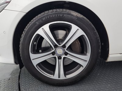 MERCEDES-BENZ E-CLASS - 6