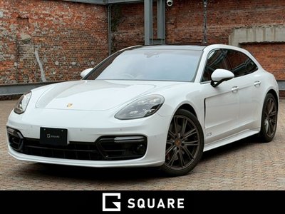 PORSCHE PANAMERA - 1