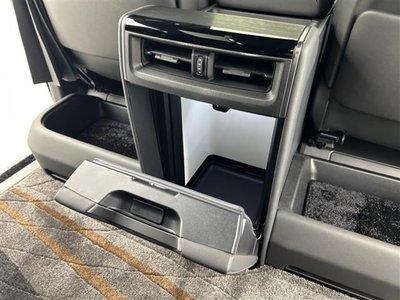 صورة 6 لـ 2026 Toyota ALPHARD