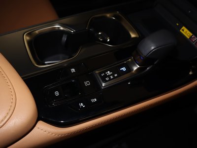 2022 Lexus NX — миниатюра 19
