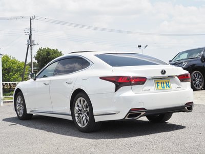 LEXUS LS - 6