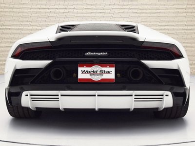 LAMBORGHINI HURACAN - 4