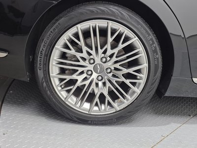GENESIS G90 - 6