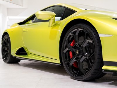 2024 Lamborghini HURACAN — миниатюра 11