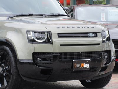 LAND ROVER DEFENDER - 6
