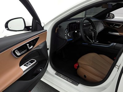 MERCEDES-BENZ E-CLASS - 10