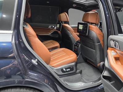 2022 BMW X7 — миниатюра 17