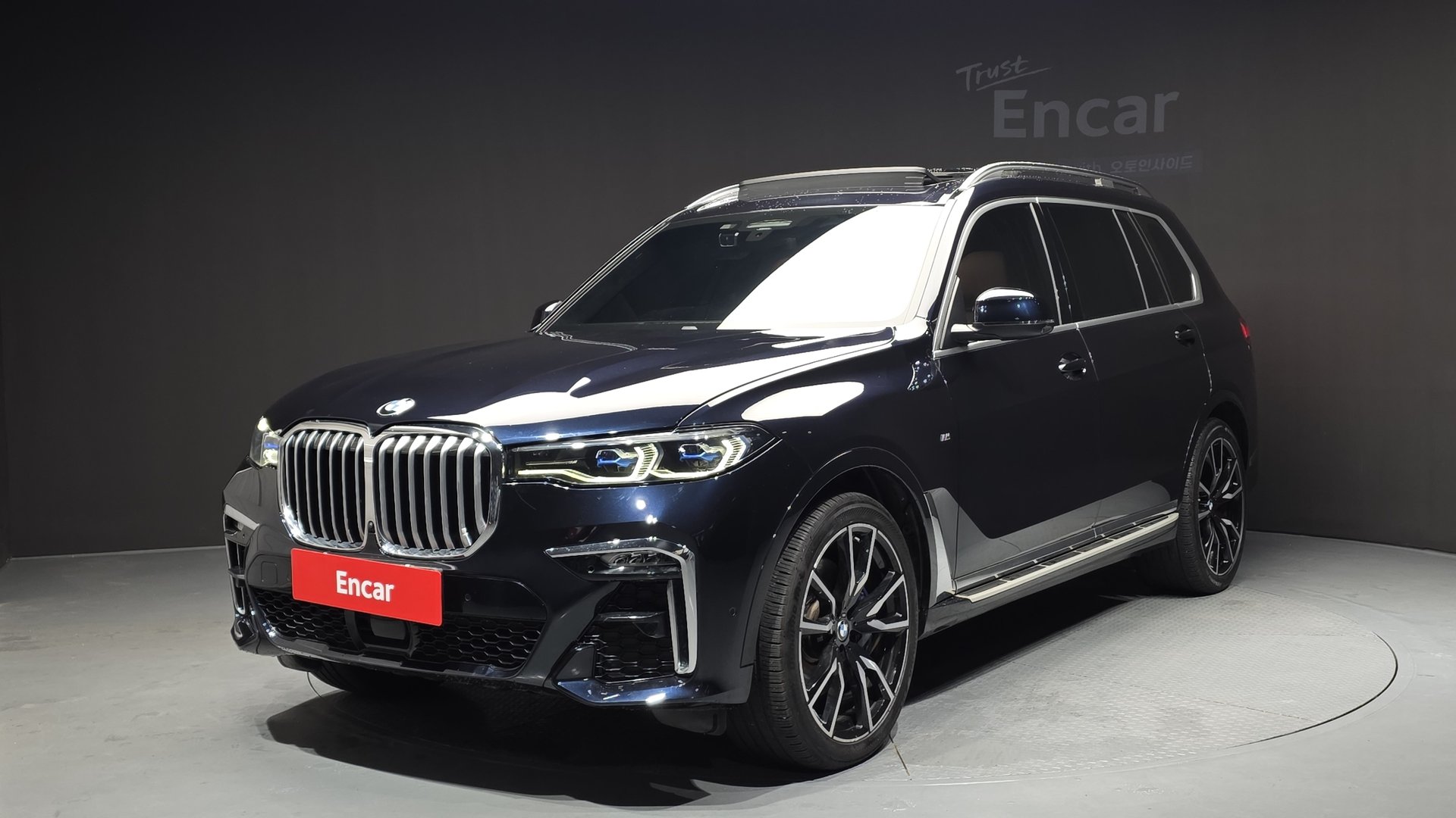 2022 BMW X7 — фото 1