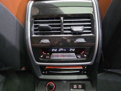 2022 BMW X7 — миниатюра 33