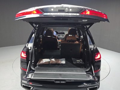 2022 BMW X7 — миниатюра 24