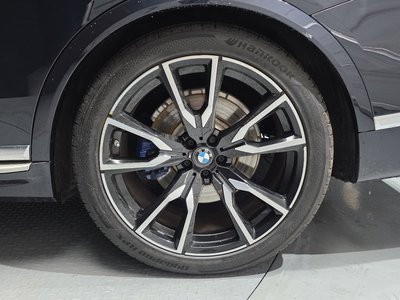 2022 BMW X7 photo 8