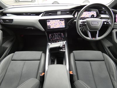 2023 AUDI E-TRON SPORTBACK thumbnail 17
