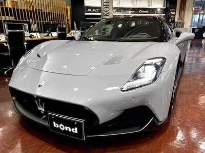 MASERATI MC20 CIELO 2023 thumbnail 9