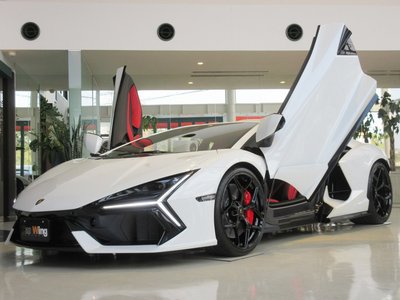 LAMBORGHINI REVUELTO - 1