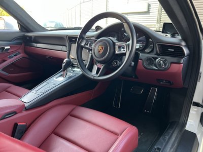 PORSCHE 911 - 8