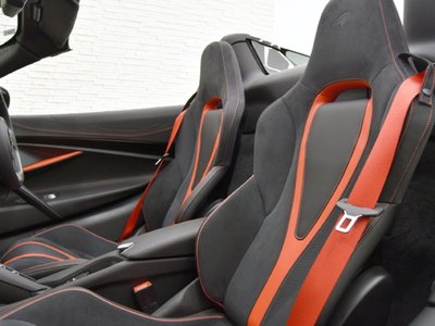 صورة 9 لـ 2021 Mclaren 720S SPIDER