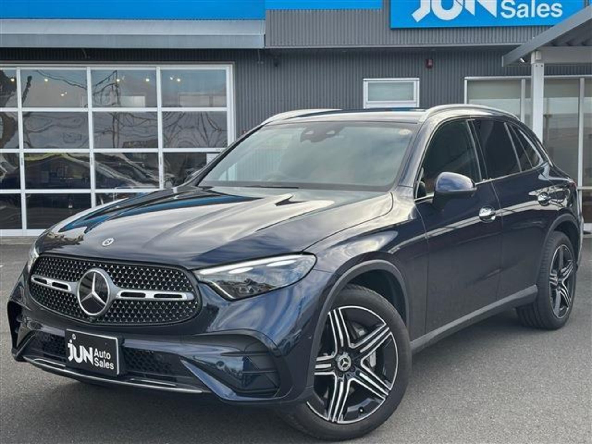 MERCEDES-BENZ GLC - View 1