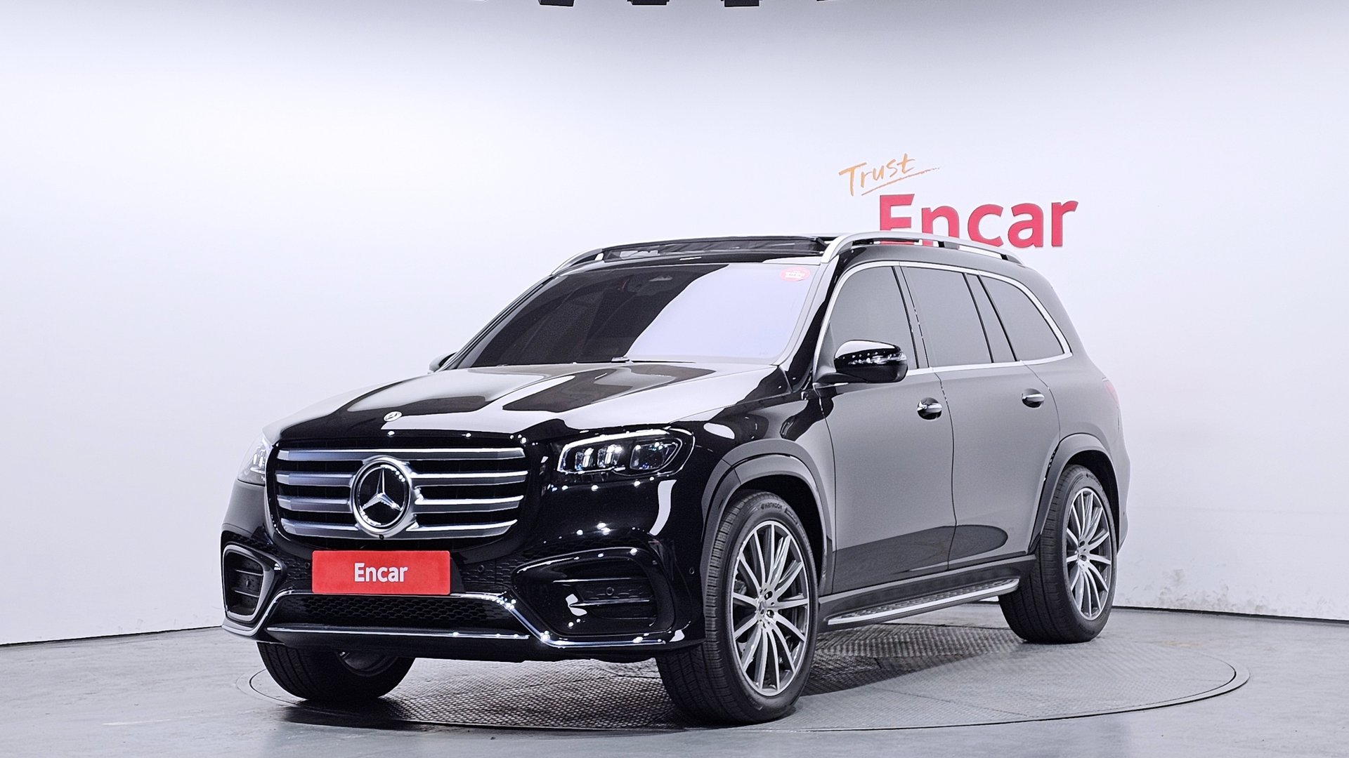 MERCEDES-BENZ GLS - View 1