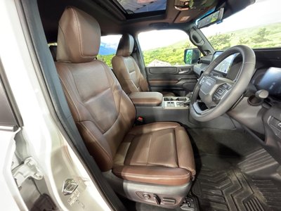 TOYOTA LAND CRUISER 250 - 7