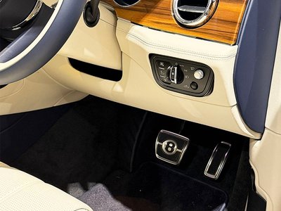 BENTLEY BENTAYGA - 10