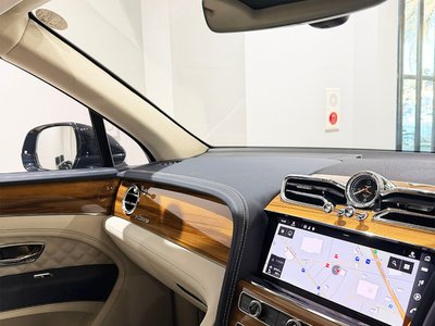 BENTLEY BENTAYGA - 6