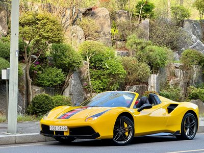 FERRARI 488 SPIDER - 1