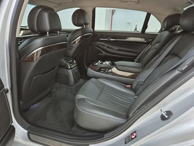 2019 Genesis G90 缩略图 12