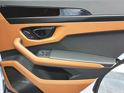 صورة مصغرة 16 لـ 2025 Lamborghini URUS