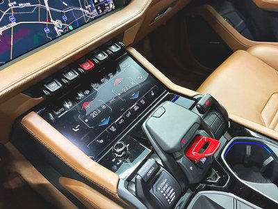 صورة مصغرة 22 لـ 2025 Lamborghini URUS