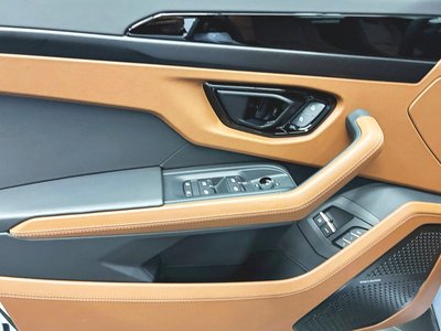 صورة مصغرة 20 لـ 2025 Lamborghini URUS